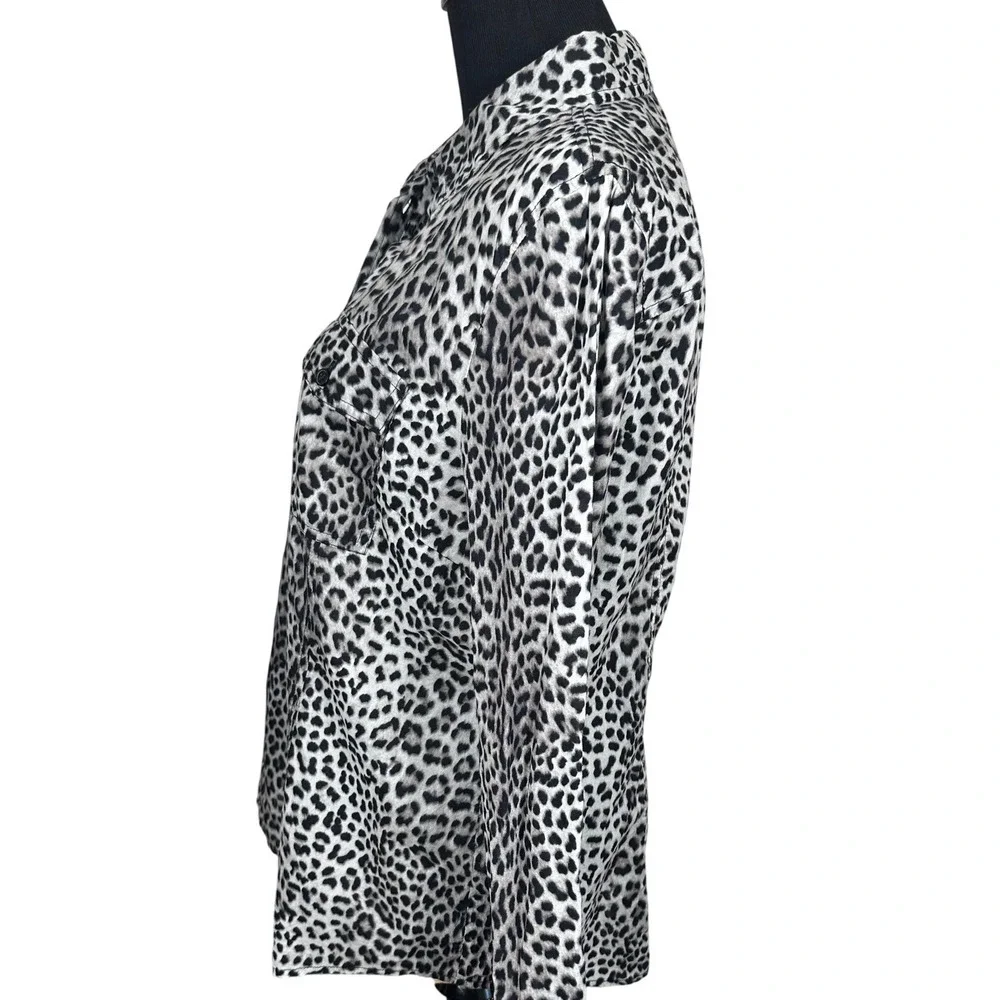 Michael Kors Leopard Print Button Shirt L Tailored Safari Blouse Animal Print - Picture 2 of 7